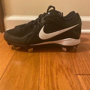 Nike Kids Baseball Cleats Size 5